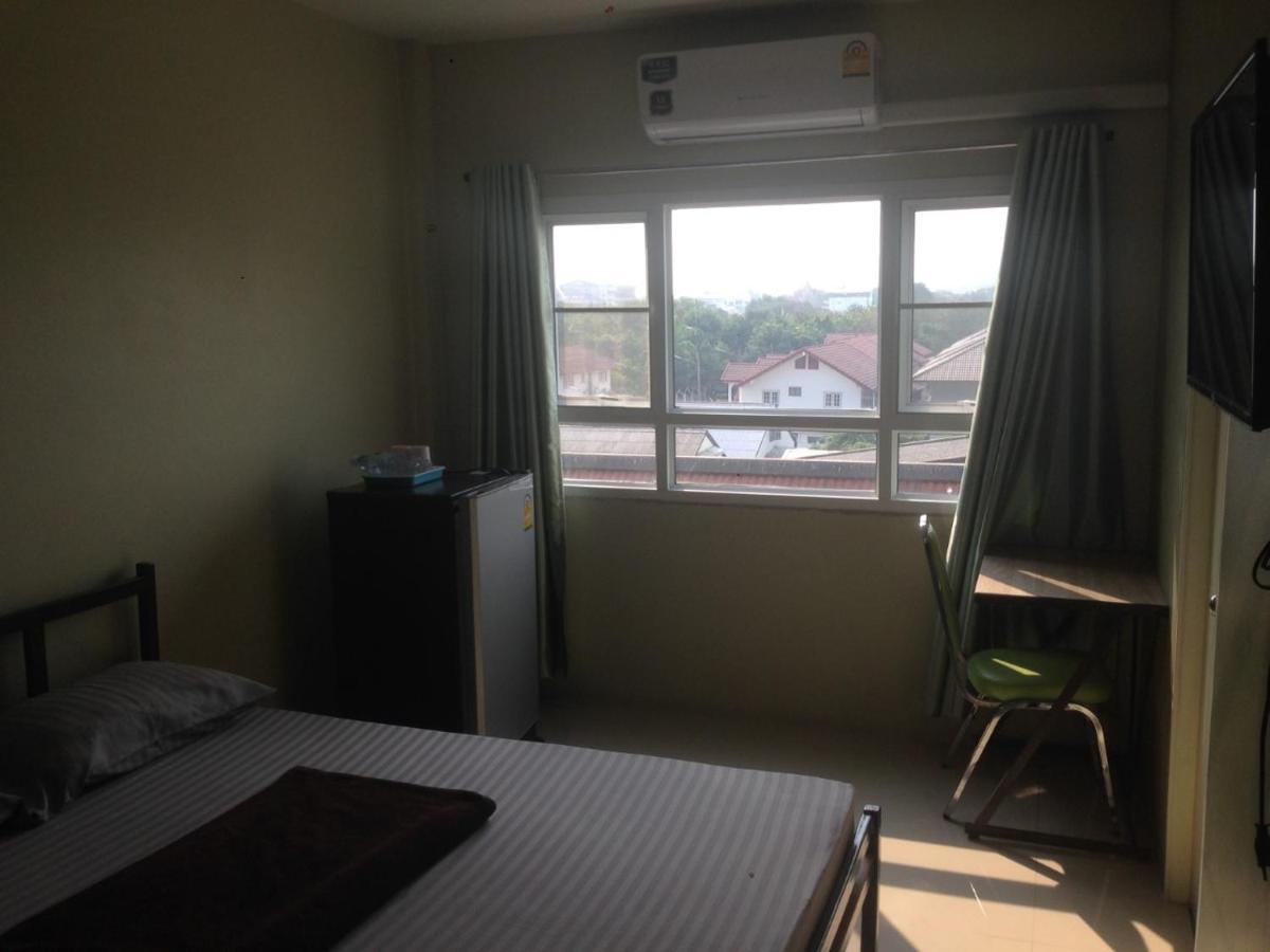 Hotel Kim Casa Nakhon Sawan Esterno foto
